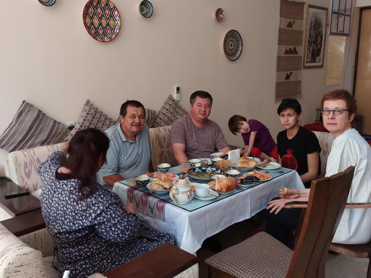 Uzbegim Family Guest House Buchara Buitenkant foto