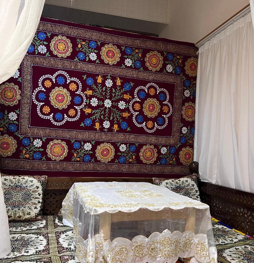 Uzbegim Family Guest House Buchara Buitenkant foto