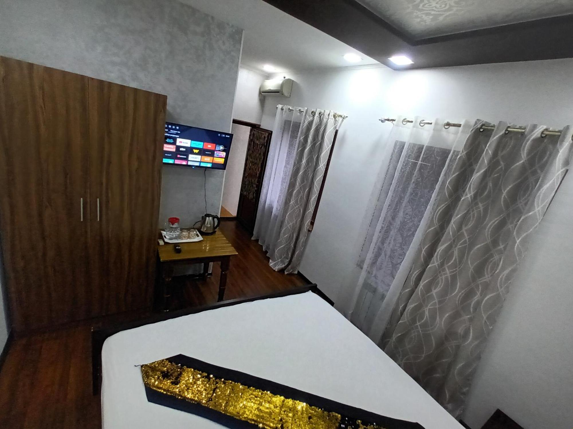Uzbegim Family Guest House Buchara Buitenkant foto