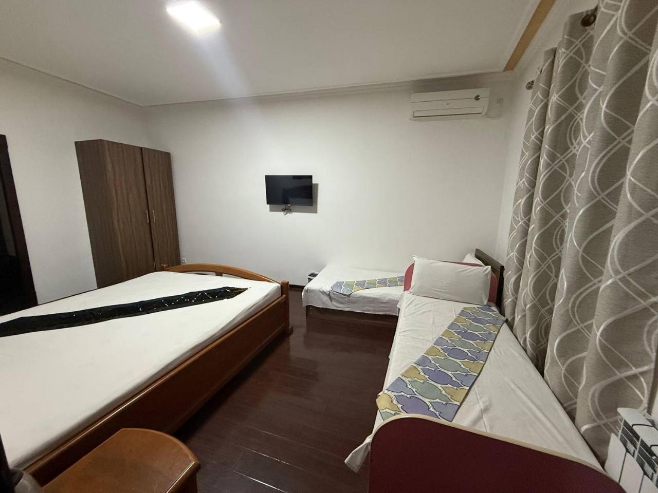 Uzbegim Family Guest House Buchara Buitenkant foto